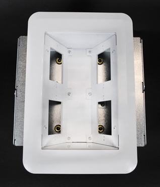 CAJA TV CON 4 SALIDAS 4 GANG SERIE EVOLUTION WIREMOLD EFSB4